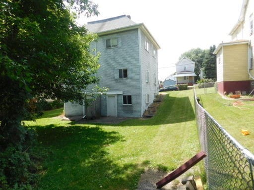 Building Photo - 418-420 Burton Ave