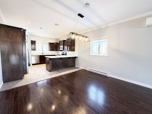 Building Photo - 2 Sitka St