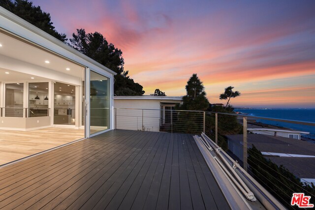 Building Photo - 18117 Coastline Dr