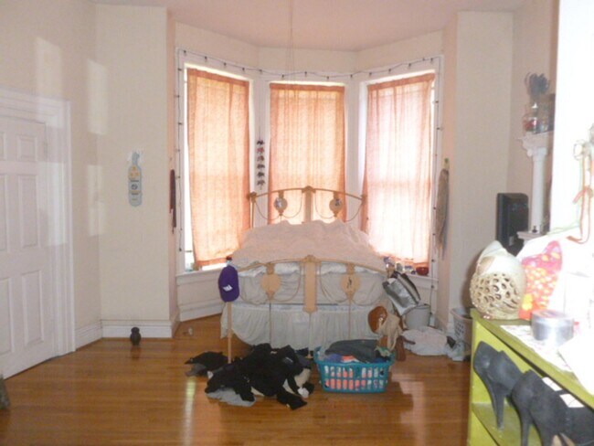 Foto del edificio - 1123 Grove Ave