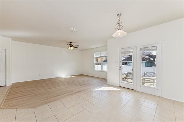 Foto del edificio - 9108 Blackstone Dr