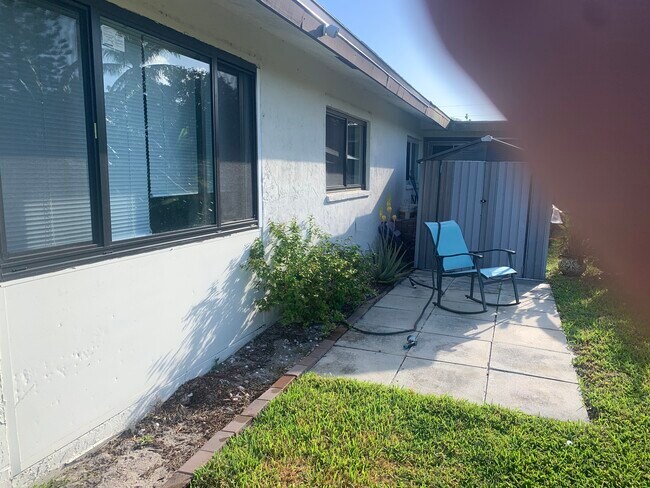 Patio trasero - 10222 Pine Dr