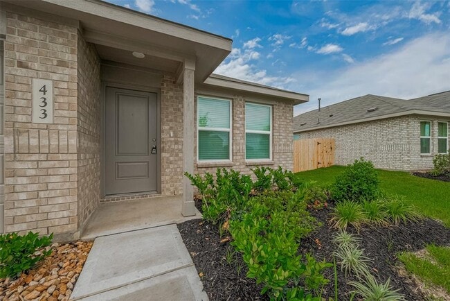 Building Photo - 433 Texas Pecan Dr