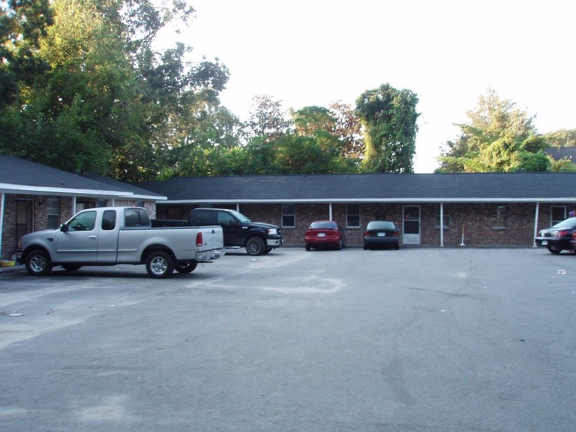 Building Photo - 5522 Garrett Ave
