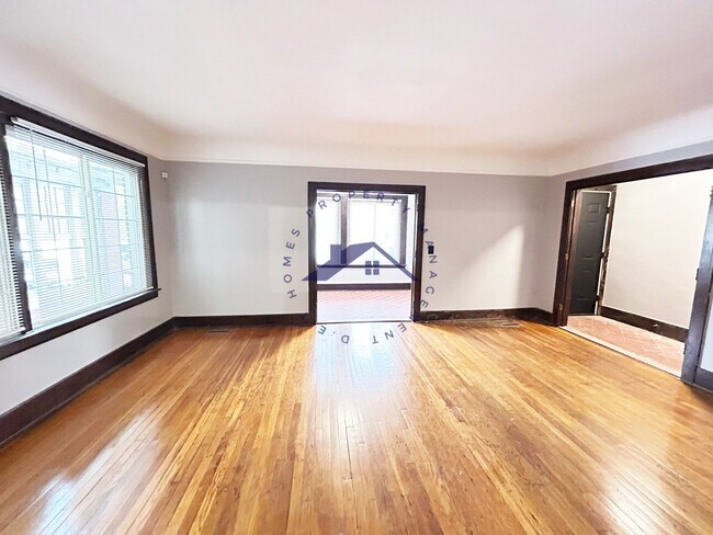 Building Photo - 3875 Garland St