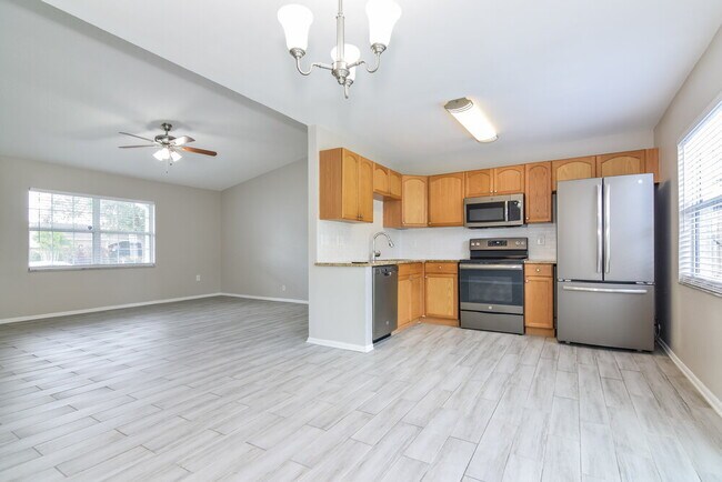 Building Photo - 1044 Axlewood Cir