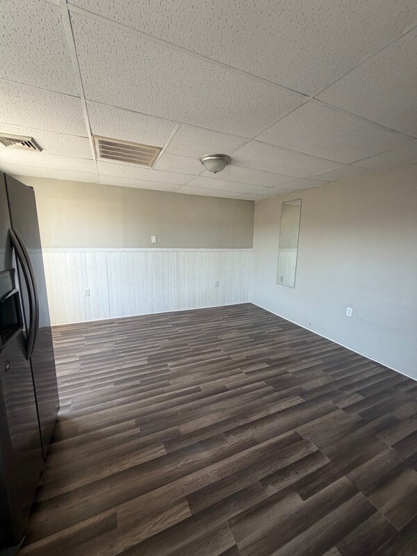 Foto del edificio - 137 W Front St