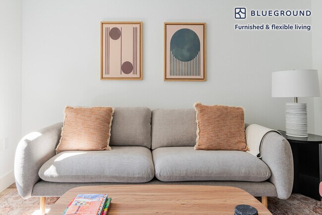 Foto del edificio - 85 Cleaveland Rd