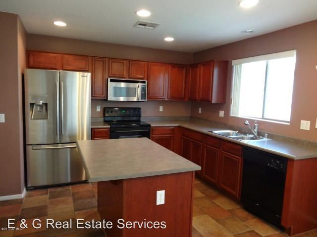 Building Photo - 27623 N 63rd Dr