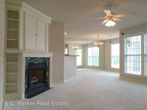 Building Photo - 2221 Delaney Dr