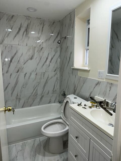 Foto del edificio - 801 E 85th St