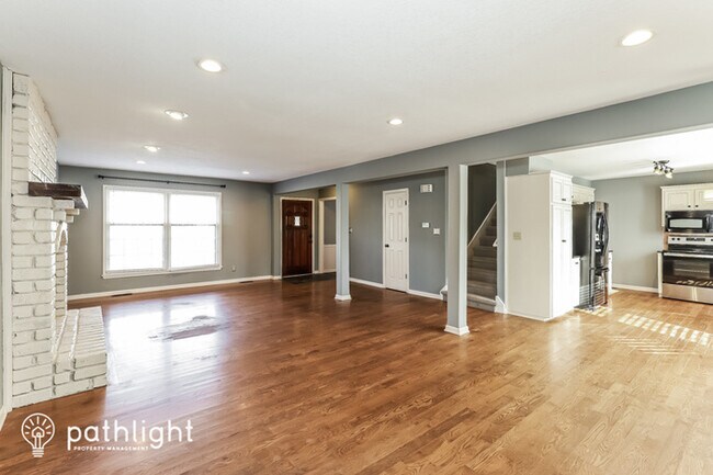 Building Photo - 11723 W 101St Street, Overland Park, KS, 6...
