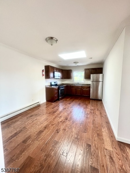 Foto del edificio - 571 Bloomfield Ave