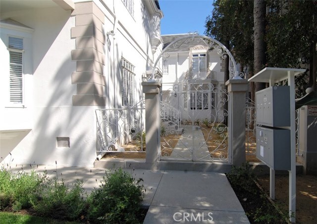 Foto del edificio - 744 Ridgeley Dr