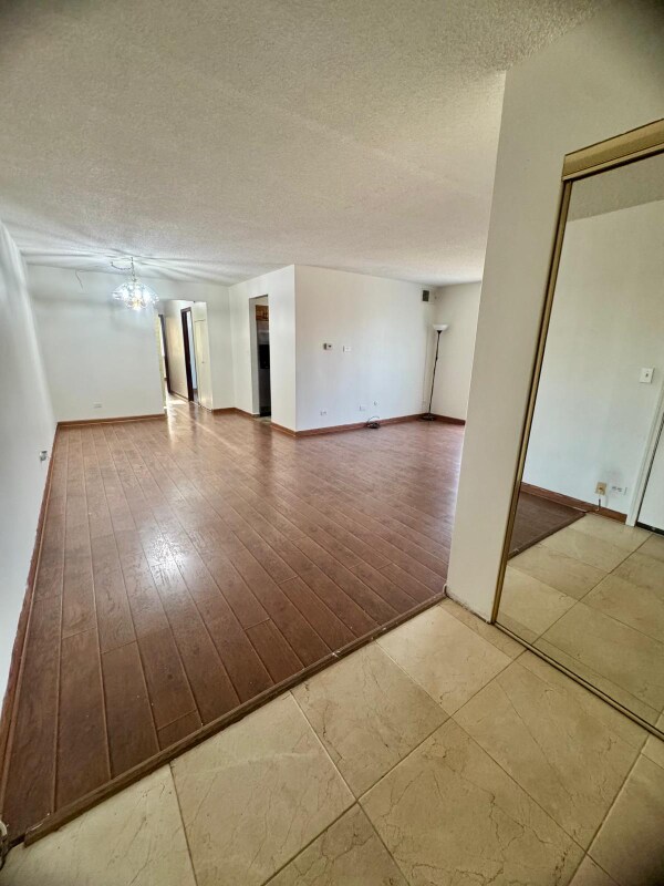 Foto del edificio - 1463 Mercury Dr