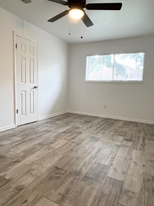 Foto del edificio - 10707 Scenic Dr