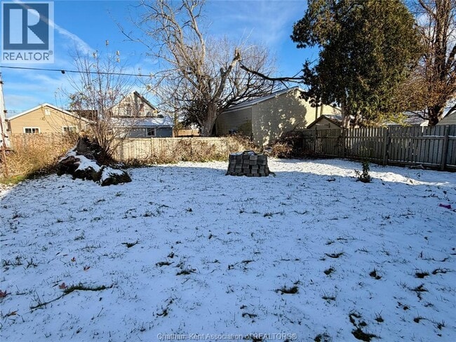 Building Photo - 15 Degge St