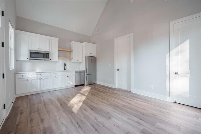 Foto del edificio - 606 Glenwood Pl SE