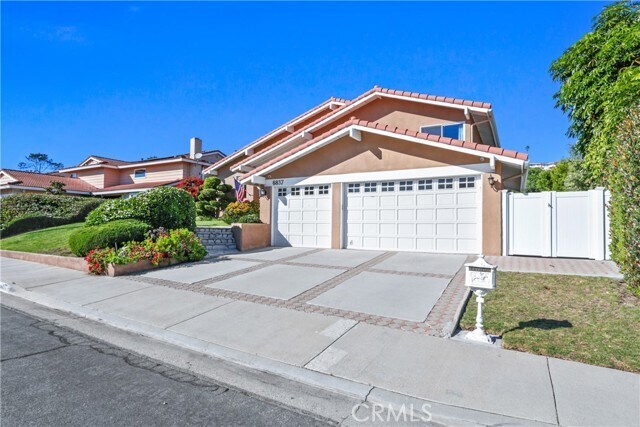 Building Photo - 6837 Vallon Dr