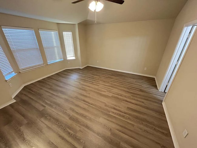 Building Photo - 6533 Sierra Madre Dr