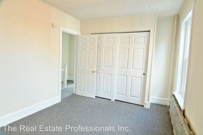 Foto del edificio - 10 W 5th St