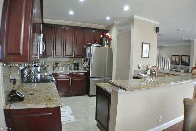 Building Photo - 4 br, 2.5 bath House - 4214 Sabal Ridge Cir