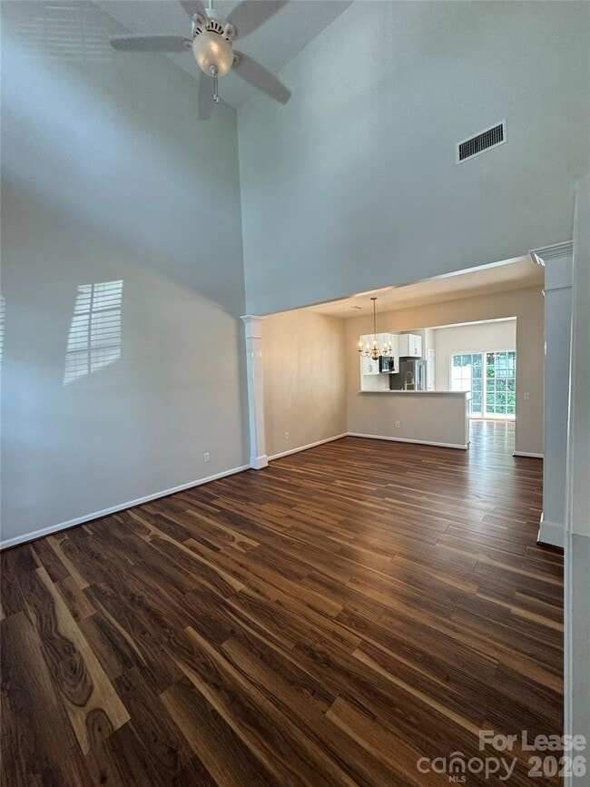 Building Photo - 6834 Beverly Springs Dr
