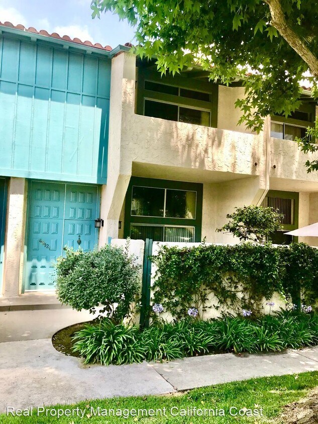 Primary Photo - 3 br, 3 bath House - 4912 1/2 Mc Connell Ave.