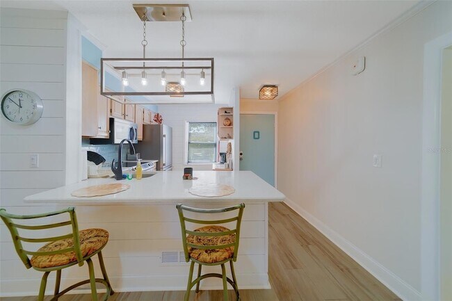 Foto del edificio - 13827 Mission Oaks Blvd