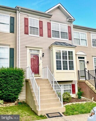 Building Photo - 463 Ginkgo Terrace NE