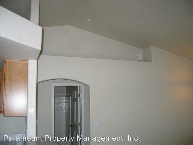 Building Photo - 3 br, 2 bath House - 850 W Honker Drive