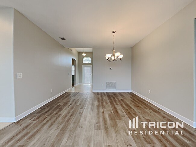 Foto del edificio - 13427 Graham Yarden Drive Riverview FL