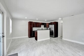 Building Photo - 800 SW 12th Ct