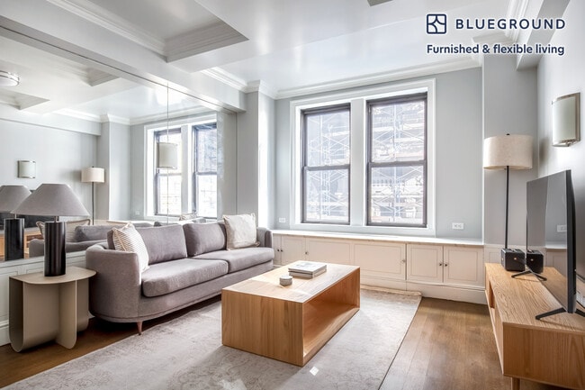 Building Photo - 240 W 73rd St