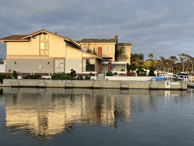 Building Photo - 2531 Monaco Dr