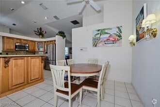 Building Photo - 5507 SW 14th Pl