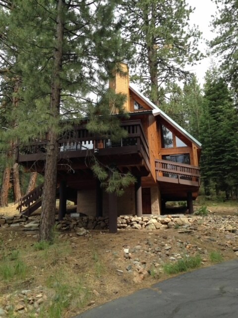 Building Photo - 10204 Somerset Dr