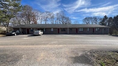 Building Photo - 155 Eastview Ave