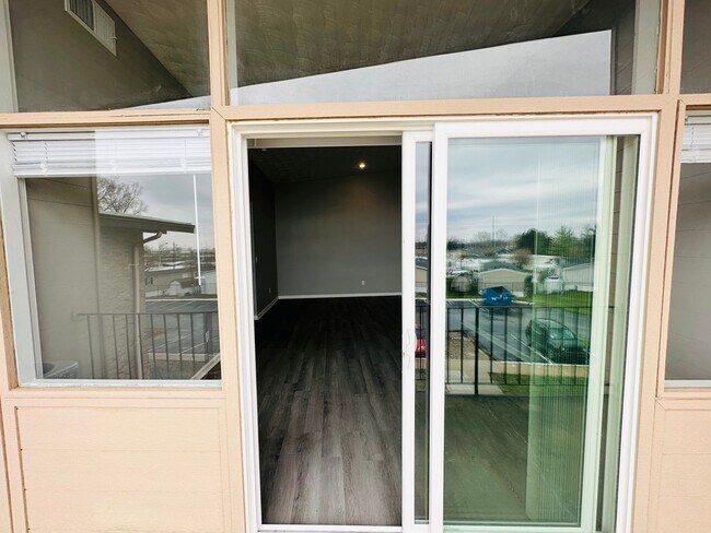 Foto del edificio - Experience Luxury Living at Park Harrison:...