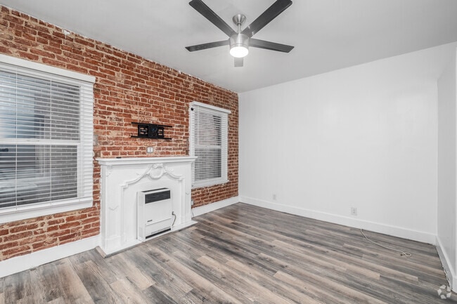 Studio - 420SF - Living Space - The Lewelleyn Manor Apartments