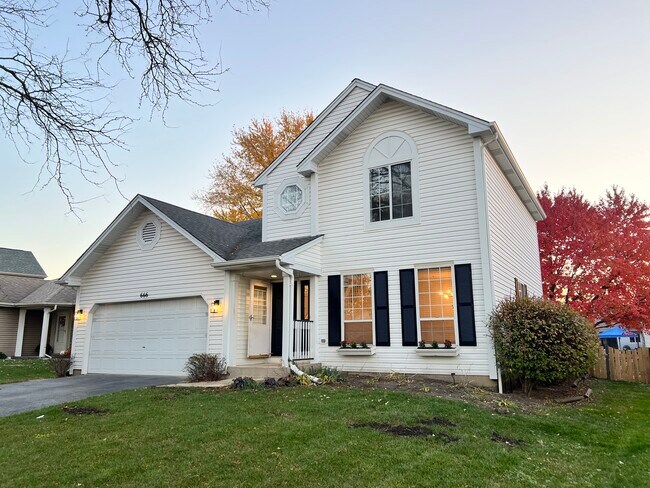 Foto del edificio - 666 Mariner Dr