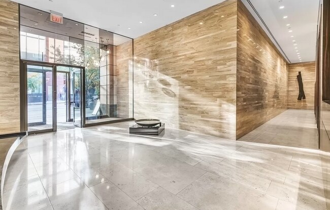 Foto del edificio - 344 W 52nd St