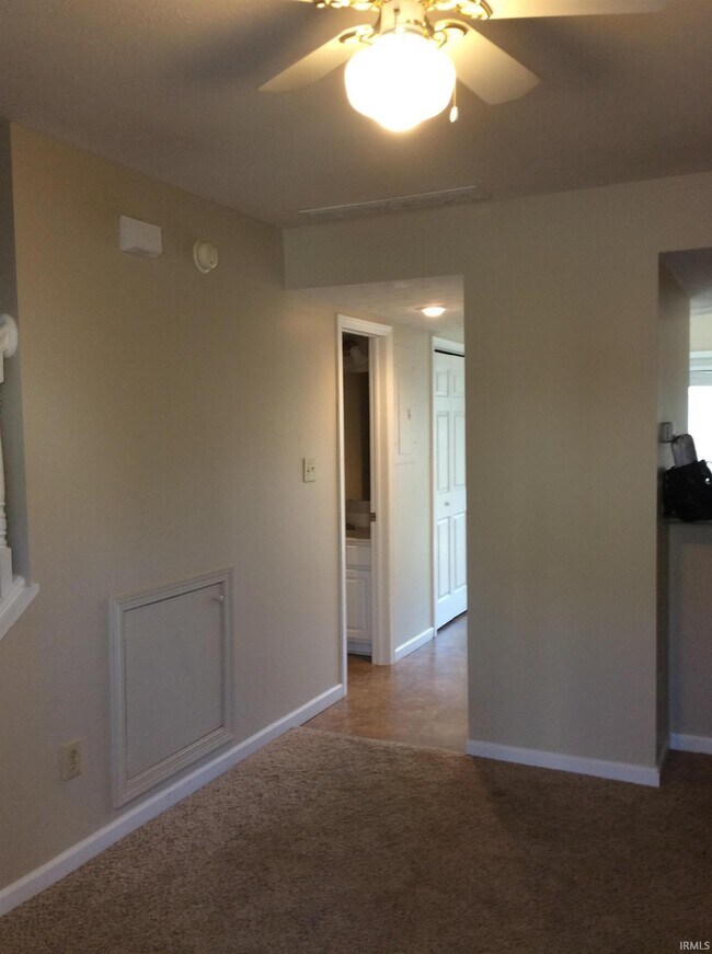 Foto del edificio - 795 E Sherwood Hills Dr