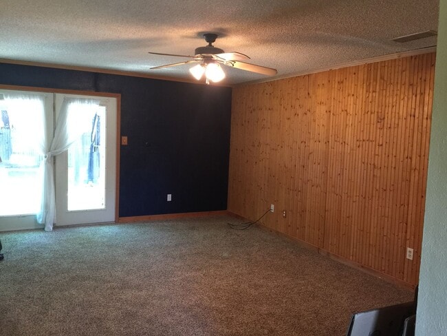Foto del edificio - 3 Bed - 2 Bath home in Lewisville