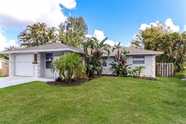 Building Photo - 6461 SW 16th Ct