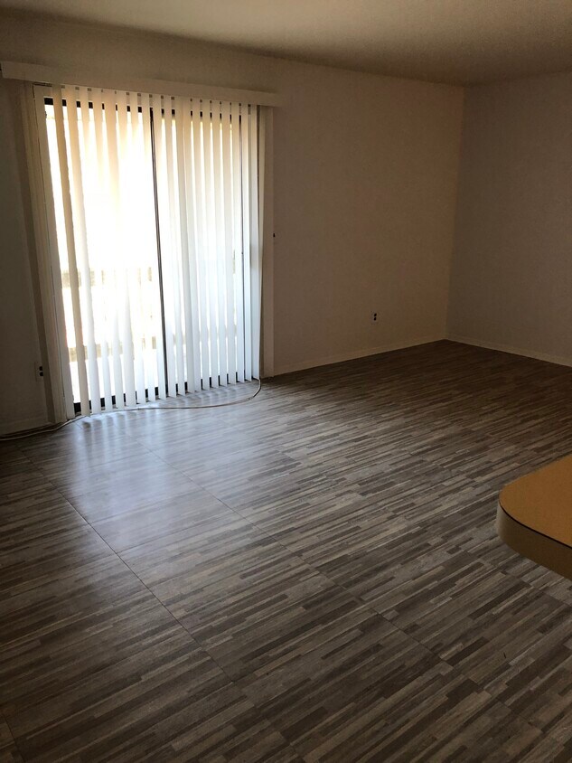 20 Delar Pky Unit 20506, Franklin Park, NJ 08823 Condo for Rent in