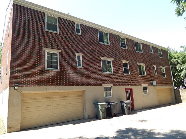 Foto del edificio - 318 Firwood Dr