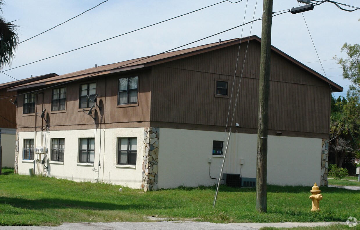 Building Photo - 5946 Pennsylvania Ave