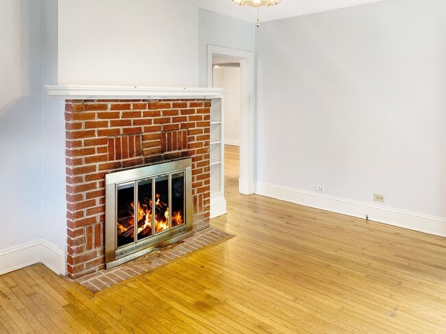 Foto del edificio - Charming 2 Bed/1 Bath Bungalow in Lakeside!