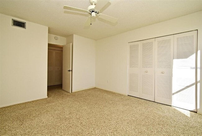 Building Photo - 536 Orange Dr